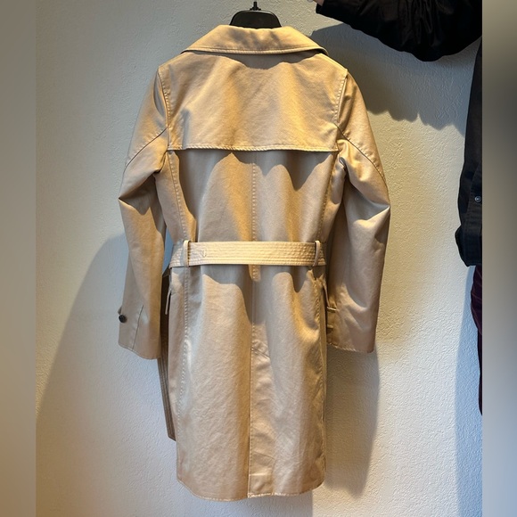 Uniqlo Ines de la Fressange Trench - Picture 9 of 16